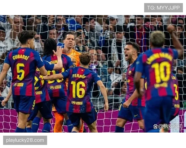 西甲榜首战：巴萨传控压制收效甚微，皇马高效反击2-0客胜